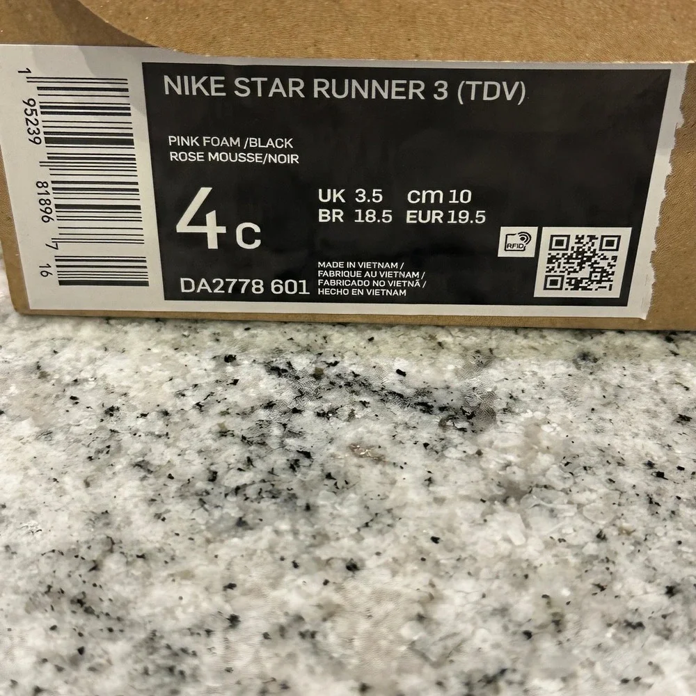 Nike Toddler 4C Star Runner 3 Sneaker Pink Foam Hook Loop Sporty Athletic walker